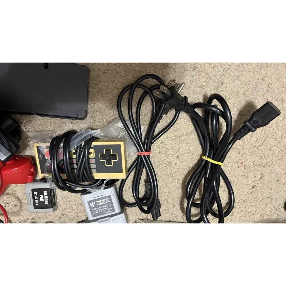 Lot of 6 Official OEM Nintendo Wii Wii U AC Power Supply Adapter Cords And More